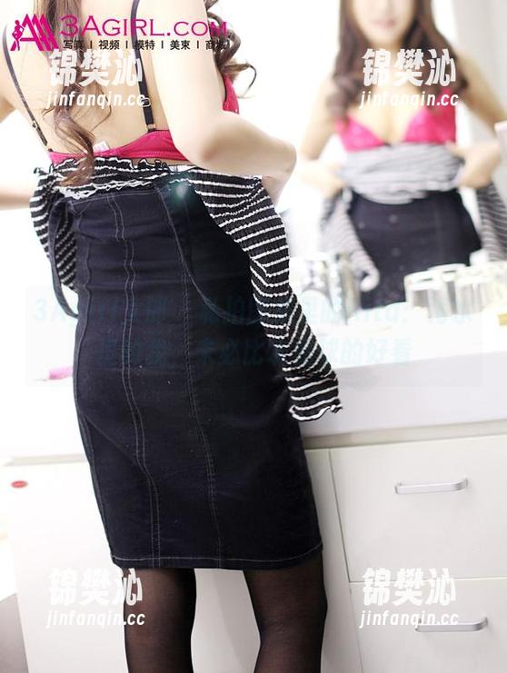 3Agirl女郎 - 私拍图集里的Rita：海水里的我，未必比水晶球的好看