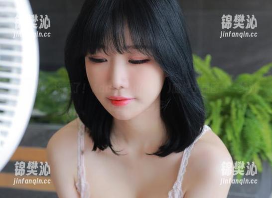 男人们，注意了！Addielyn(에디린)的护士美图——绝对让你停下脚步