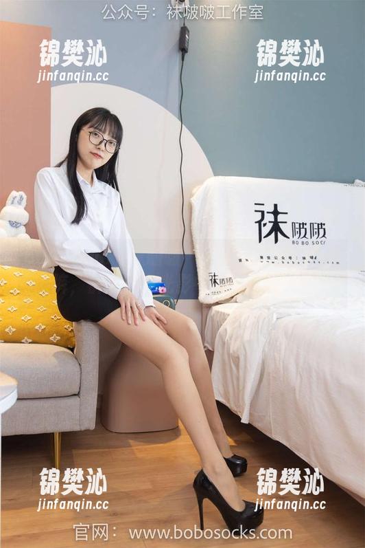 BoBoSocks袜啵啵 - 糯米私房里的瑜伽裤，裤里丝在光影中若隐若现……