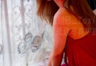 GIRLT果团网 - 不知道妲己_Toxic对毛衣有何执念,反正我爱死这写真中的温五月婷婷!