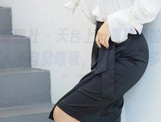IMiss爱蜜社 - 天台上，黄歆苑的美图足以让路人不自觉咳嗽，难道看太多被“迷”了？