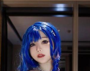 写真里的Kitkat Cosplay，咱们聊礼服！噢，顺便说说资源的真相。