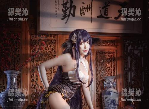 Sakiiii翎柒在线上演内衣私房图集，眼睛也不忍离开呢
