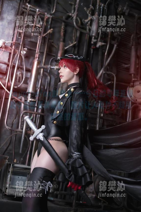 Sayathefox的美足……今日的写真直接戳中我的某块柔软，图片让人有种不知所以然的迷惑。