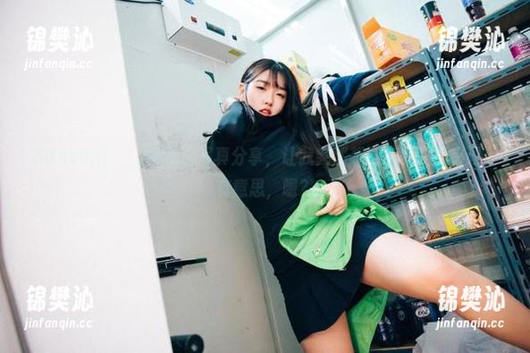 Sonson(손손)的黑白写真分享，让我突然想到色彩的反义词，有意思，嗯？