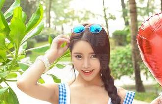 TGOD推女神 - 校服和青春的涂鸦，黄歆苑chobits的图库精选鉴赏会！