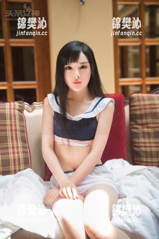 TouTiao头条女神-萌琪琪 TouTiao头条女神 - 萌琪琪的私房奶牛,喂啦点糖好不好?