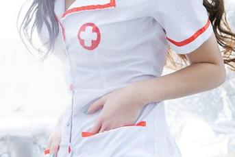 TuiGirl - 放大!这是下载的原图,易阳的内衣照,摆脱不掉的那种微妙美感。