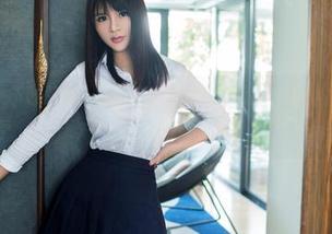 TuiGirl - 不可思议，梁棋棋的最新秘书照片，居然挑战我的想象力