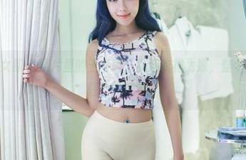 TuiGirl推女郎 - 照片里的王馨瑶,以连衣裙为媒,整个画面充满了轻松的气氛。