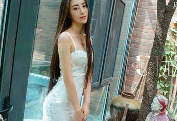 UGirls尤果网 - 看张小西Ann这身,她的定制连衣裙,真是让人捉急!