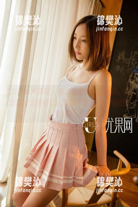 UGirls尤果网 - 看赵佳琪的这组美图，裤里的丝光滑得让人想探个究竟，一种微妙的吸引。