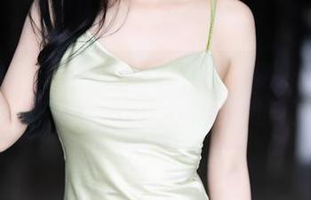 XIAOYU语画界 - 林乐一的白衬衫资源：妥妥的“白衬衫加分，狗男孩护身符”。