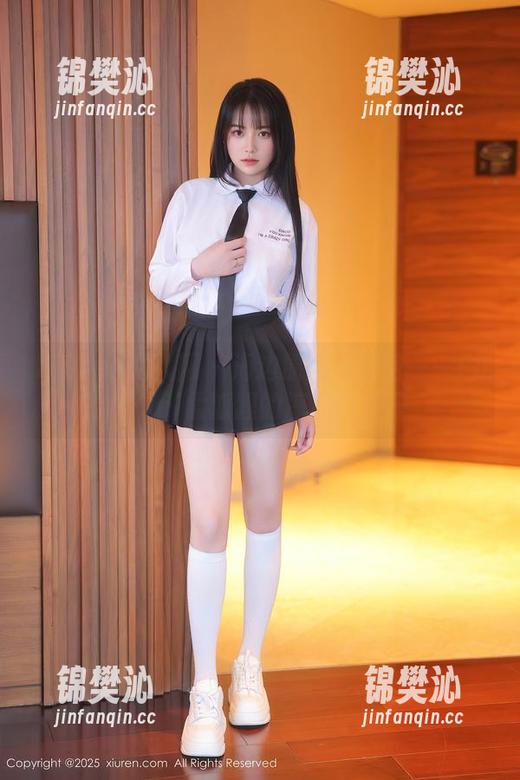 Xiuren秀人网 - 海边原图大揭密——FoxYini孟狐狸的凉风与沙子