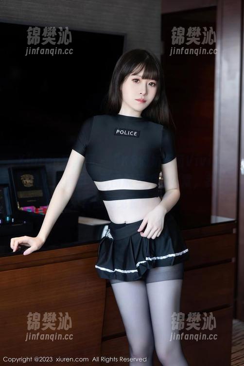 Xiuren秀人网 - “K8傲娇萌萌Vivian”换上体操服，原图展示她的日常，我们不要脸地免费拿吧！