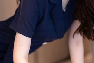 Xiuren秀人网 - 唐安琪网球少女写真:原图展现被网球亲吻的精彩!