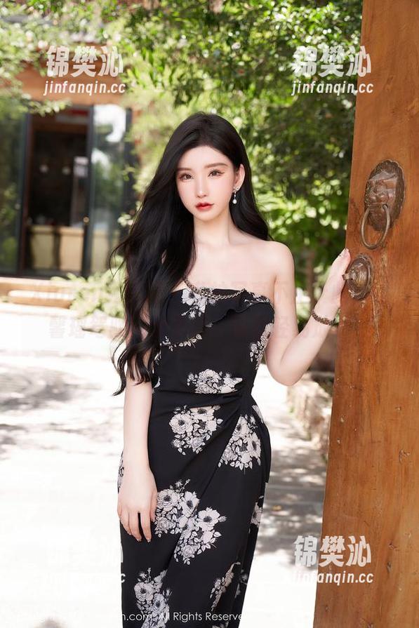 Xiuren秀人网 - 私拍写真不止于此，夏馨瑶驾驭的水手风，可别轻易放过！