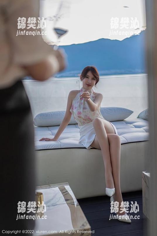 Xiuren秀人网 - 星子柒kiki的“肉丝”作品，微妙地在网盘里藏着，我也只能嘀咕几句。