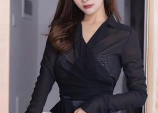 Xiuren秀人网 - 更新！程慧娴Phoebe的校服写真，穿上它就能立刻变身签字人！