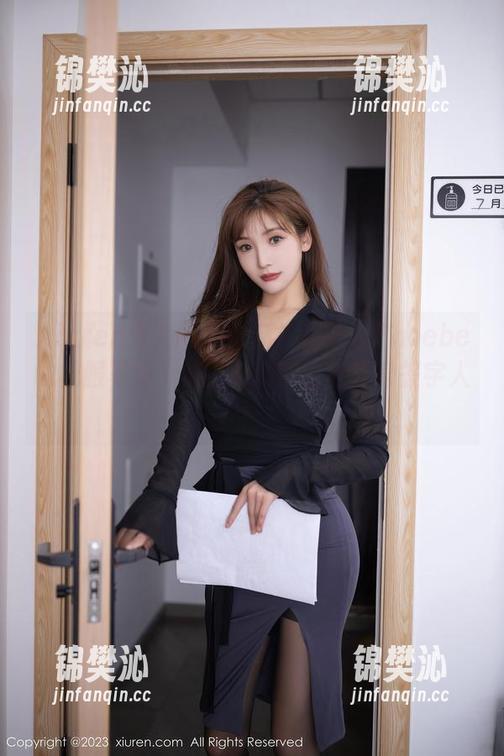 Xiuren秀人网 - 更新！程慧娴Phoebe的校服写真，穿上它就能立刻变身签字人！