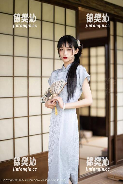 Xiuren秀人网 - 从原图到套图，鱼尾fish女王的女王范儿，连风都得给她借张伞！