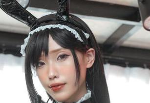 eliza喵喵的新毛衣写真，更新到你不敢相信的款式！