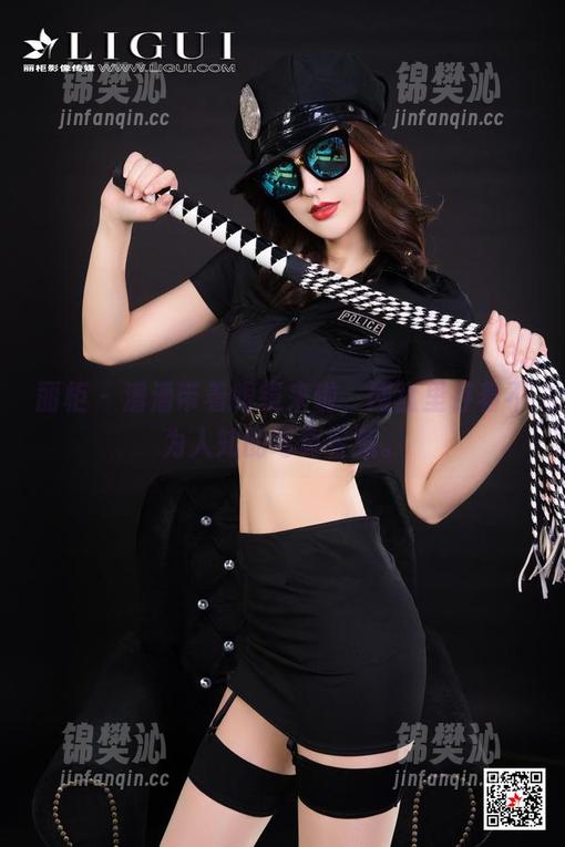 丽柜 - 潘潘带着眼镜来啦，网盘里存着不为人知的写真宝藏。