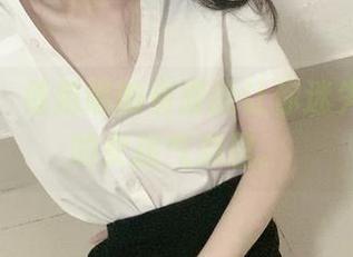 说真的,倦倦喵的资源能让你迷失在独特的女孩气息里。