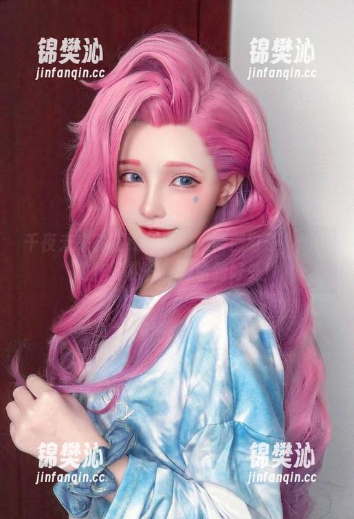 千夜未来的在线精选图：柴郡电子，明明故作轻松却撩得恰到好处！
