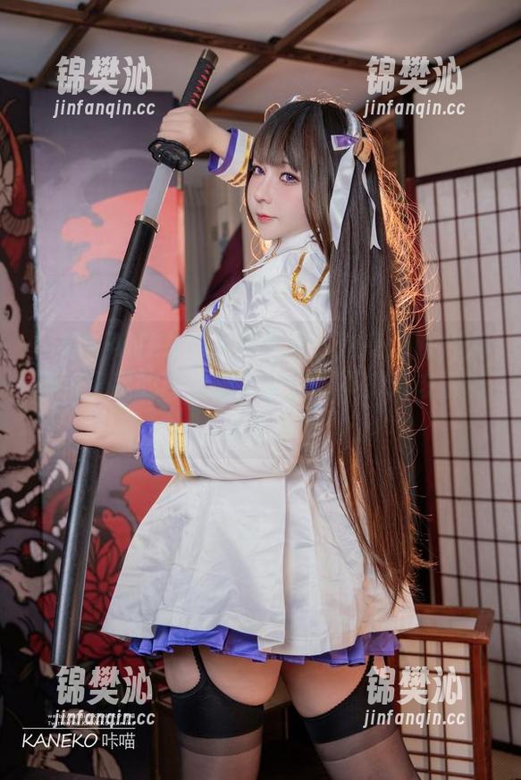 咔喵KANEKO的JK写真：这高清照片太美好，我的眼睛都在发光，不知道该看哪里了。