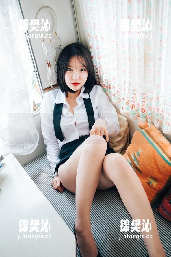 孙乐乐(손예은)的定制图片：美脚也能是艺术