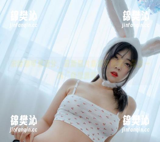 宋哈娜可爱满分，最新照片集清纯透亮，露出一抹“你想我吗”