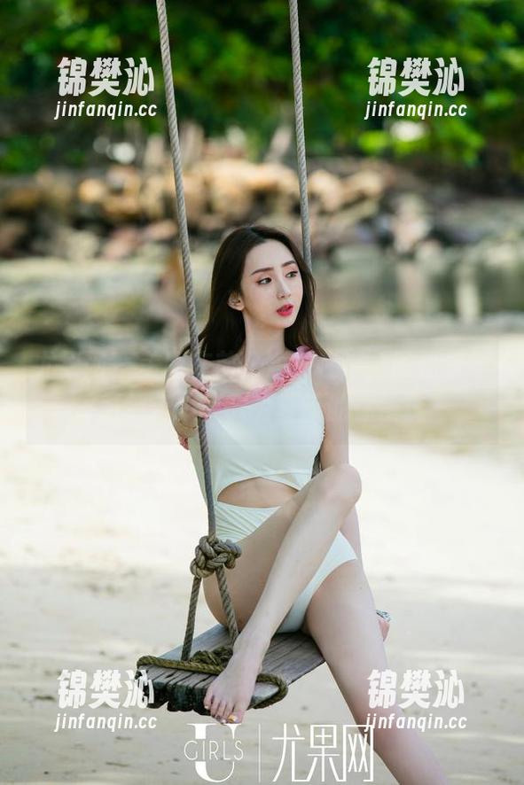 尤果网 - 美图在前，短裤在后，陈怡曼的时刻合集，只为夏天的你呈现