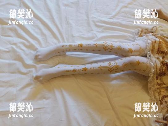 原图直击青春，想要个公主抱的校服新视角更新，真的挺有意思！