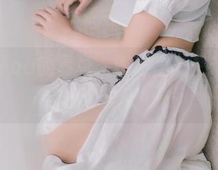 抱走莫子aa的写真,图包里的吊带让人想起那个夏天……