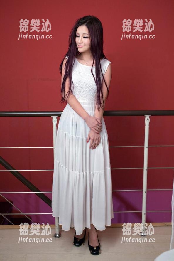推女郎 - 王明明的制服集合，全集也太美了，赶紧下载走起！