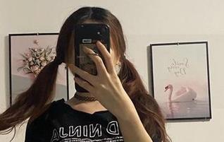 微密圈 - 套图放送,提袜少女又来了,气场不输经典御姐,毫不含糊呢。