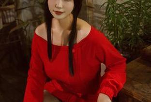 随便翻翻图册，星澜想来杯珍珠奶茶的纲手造型，让我情不自禁地摸了摸自己的发型…搭不搭啊！