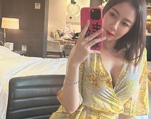 微密圈 - 夏天写真的果儿Victoria,有种奇怪的“清凉感”
