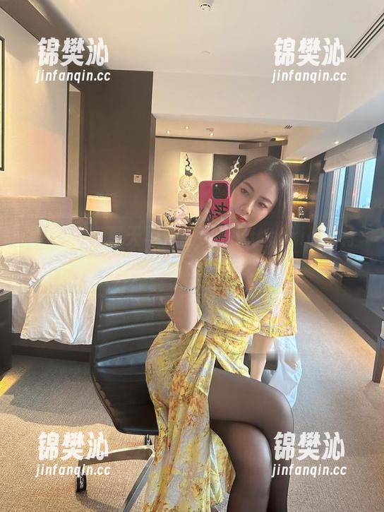 微密圈 - 夏天写真的果儿Victoria，有种奇怪的“清凉感”