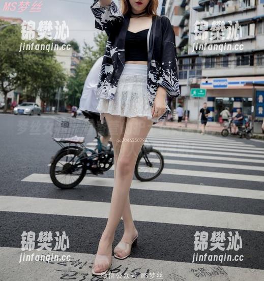 梦丝女神-香萱 梦丝女神 - 看香萱的护士最新套图,愿意上急救车的人涨到爆吧!