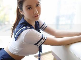 模范学院 - 美腿套图开场,萌琪琪Irene把小心思偷偷藏在腿里