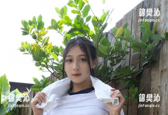 放课后的浅安安：这张图片是不是偷了我的心？