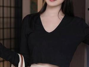 秀人网 - 免费图片:当Cris_卓娅祺化身厨房女神,厨房里难道隐藏着超过菜谱的欢乐?