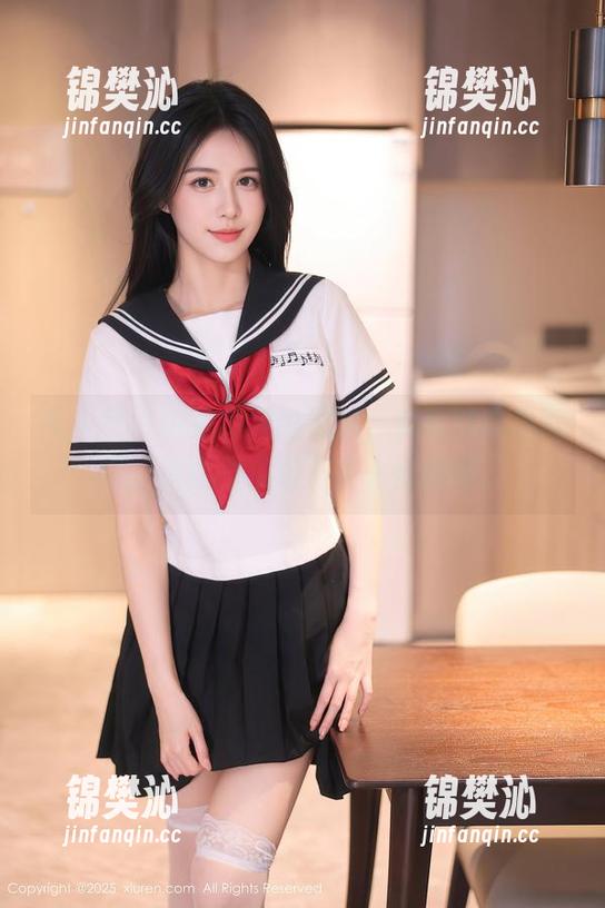 秀人网 - 小兔纯纯的私拍，兔女郎作风尽显，原图里藏着不少小情趣呐。