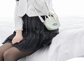 秀人网 - 作品回顾：小樱花baby的脚，真让我想到了完美的长裙…