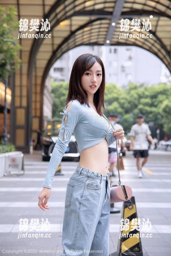秀人网 - 模特悦悦带来的教室新视角，作品更新：不太符合你的期望吧