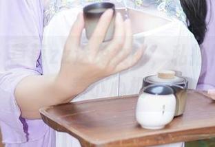 秀人网 - 草莓zz送兔女郎,私拍作品中藏着小心机