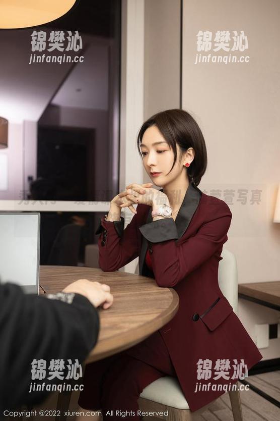 秀人网 - 爱情课本里的福利，陆萱萱写真饶有趣味。