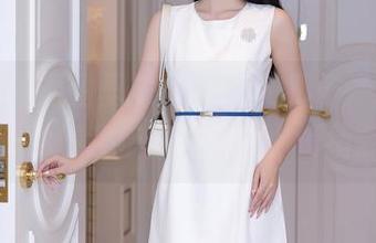 秀人网 - 原图里龙女sunny那干净的白色,惹得我产生了不少小情绪。